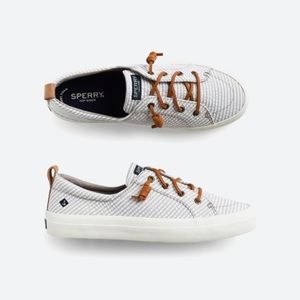 Crest vibe seersucker stripe boat shoes for women